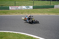 enduro-digital-images;event-digital-images;eventdigitalimages;mallory-park;mallory-park-photographs;mallory-park-trackday;mallory-park-trackday-photographs;no-limits-trackdays;peter-wileman-photography;racing-digital-images;trackday-digital-images;trackday-photos